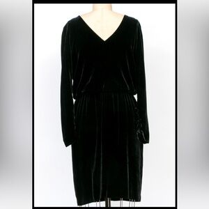 LAFAYETTE 148 STUNNING BLACK VELVET DRESS, SIZE 6, NWT, RETAIL $698